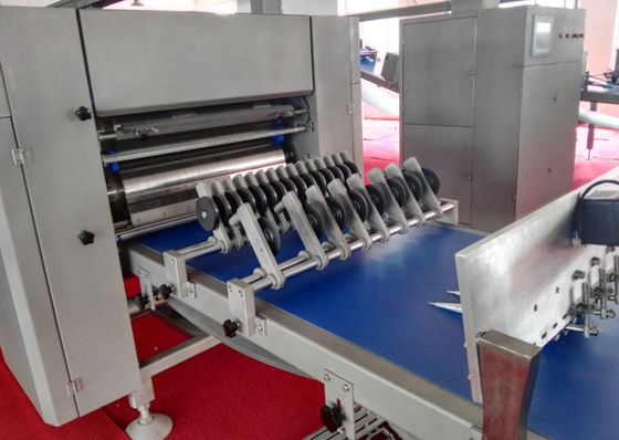 comprar Cadena de producción de alimentación auto de los pasteles de 5 filas diversos rellenos para los remolinos de los pasteles Fabricación en línea
