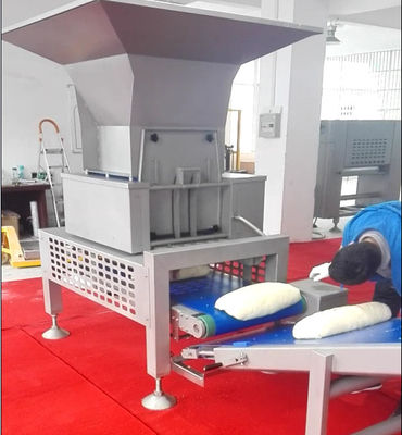 comprar Máquina rellena motor del fabricante de Paratha con la tolva auto del corte por bloques de la pasta Fabricación en línea