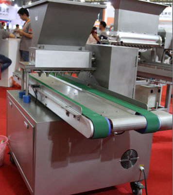 comprar 300 - Motor servo de la máquina del depositante de la torta de 600 Trays/Hr con la pantalla táctil del PLC del delta Fabricación en línea
