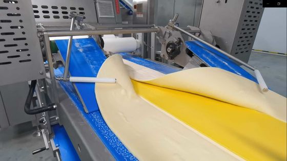comprar La máquina del laminador de la pasta de los rellenos de la margarina COSE el motor con el sistema de alimentación gordo auto Fabricación en línea