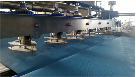 comprar Pan automático lleno del cruasán que forma haciendo anillo de la máquina 2500 Kg/H Fabricación en línea