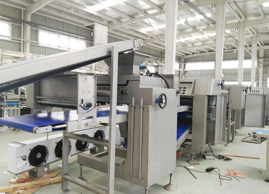 comprar Cadena de producción de los pasteles de la eficacia alta sastre de encargo para los pasteles y el soplo llenados online manufacture