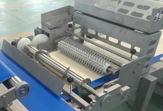 comprar Pedazo auto de la pasta que quita la línea máquina automática de la pizza de la pizza con capacidad de 5000 pizzas/hora Fabricación en línea