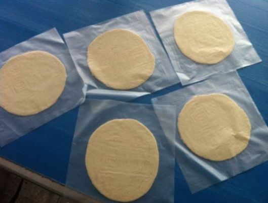 comprar Alta automatización Paratha que hace la bola de la máquina/de la pasta que hace el material del SUS 304 de la máquina Fabricación en línea