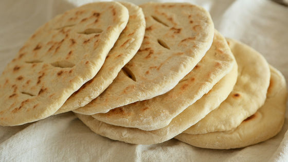 comprar Cadena de producción automática de la pita de la solución de llavero con la solución espiral del refrigerador y del paquete Fabricación en línea